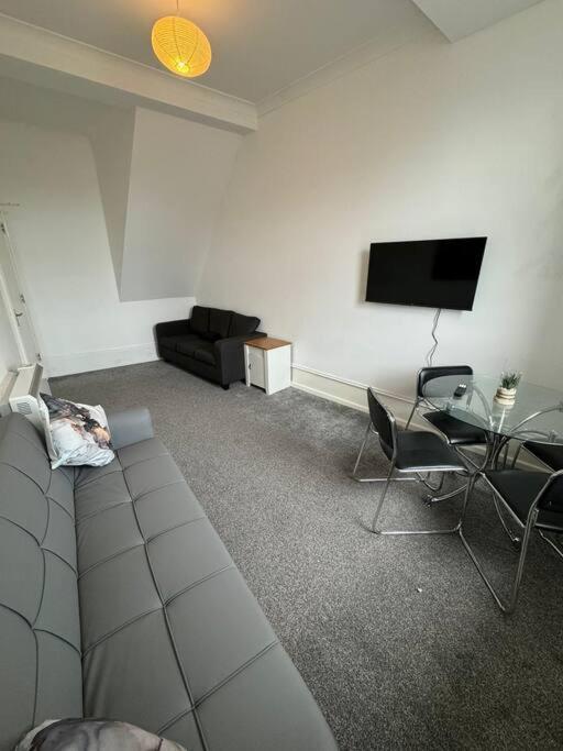 City Center Gem- Flat For 6 In Sheffield Gs404 Exteriör bild