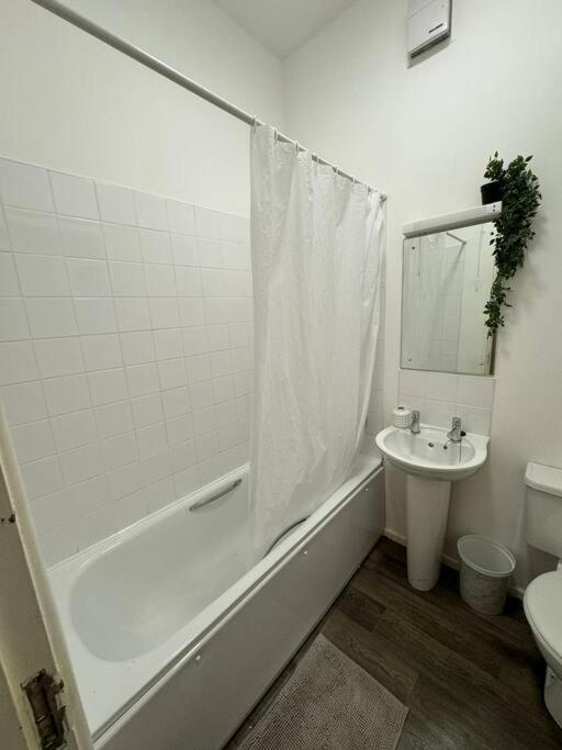 City Center Gem- Flat For 6 In Sheffield Gs404 Exteriör bild