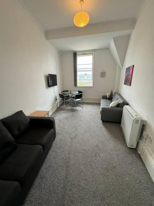 City Center Gem- Flat For 6 In Sheffield Gs404 Exteriör bild
